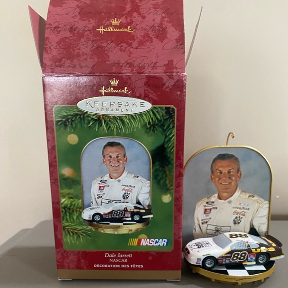 Hallmark Keepsake NASCAR Ornament - Picture 1 of 6